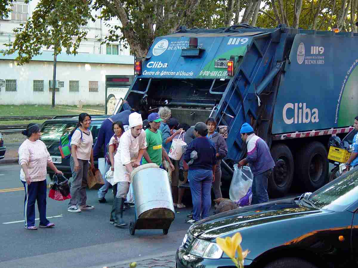 restaurant food waste collection