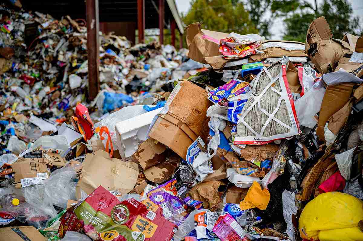 materials recovery facility recycling